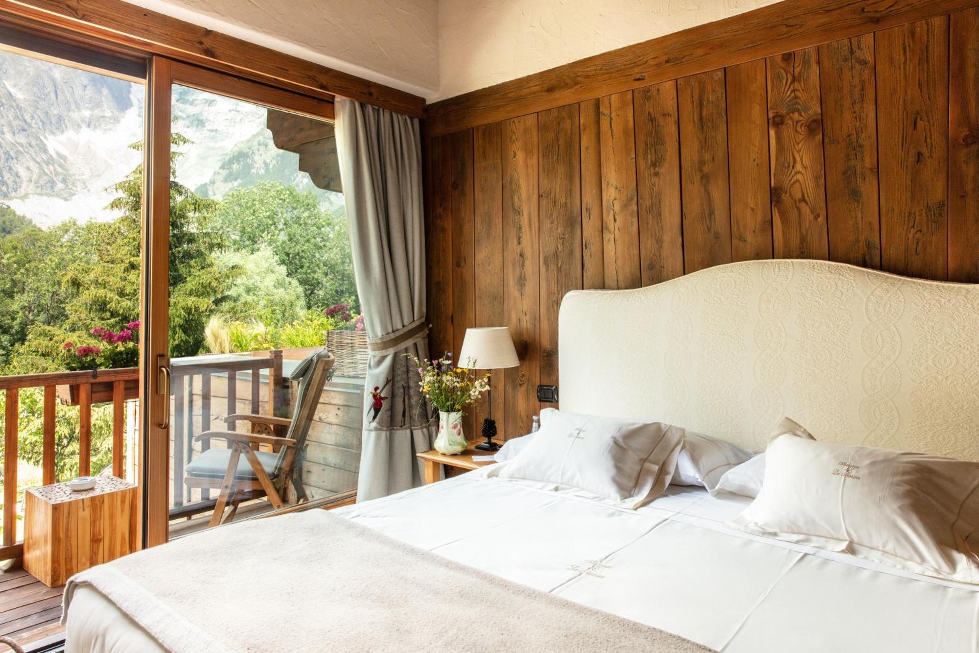โอแบร์ฌ เดอ ลา แมซง Hotel กูร์มาเยอร์ ภายนอก รูปภาพ