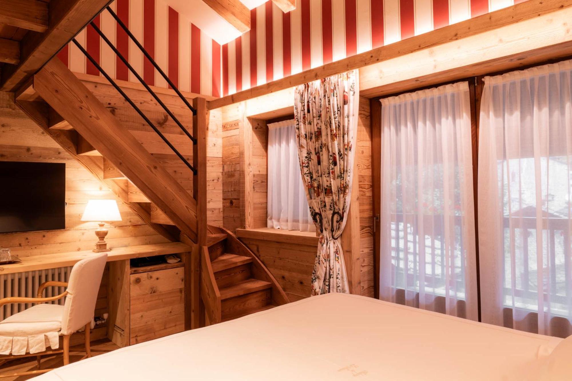 โอแบร์ฌ เดอ ลา แมซง Hotel กูร์มาเยอร์ ภายนอก รูปภาพ