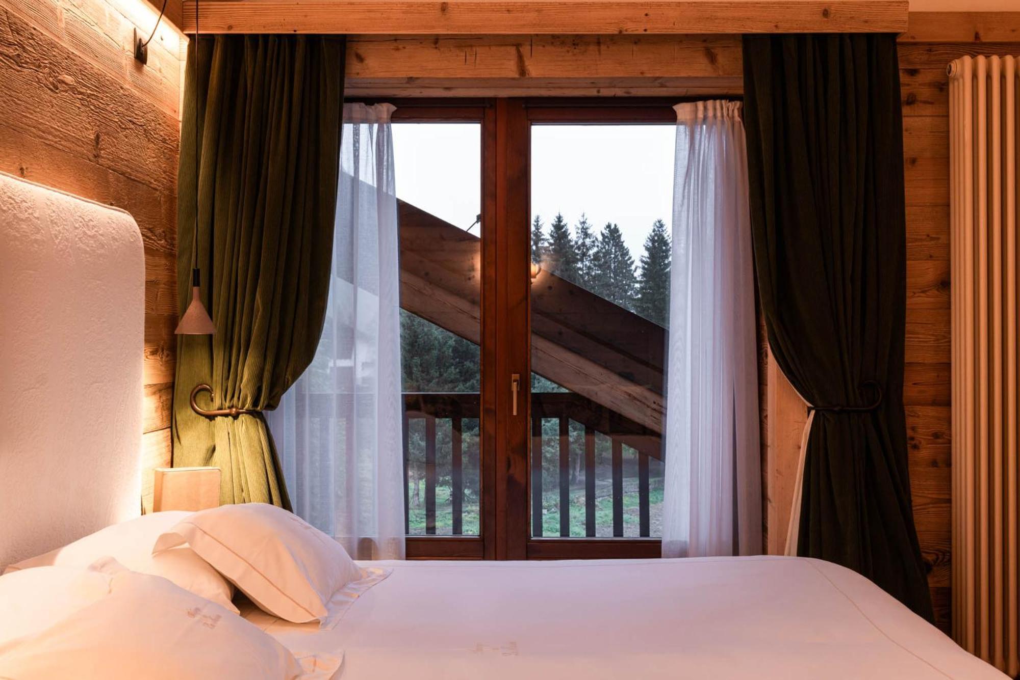 โอแบร์ฌ เดอ ลา แมซง Hotel กูร์มาเยอร์ ภายนอก รูปภาพ