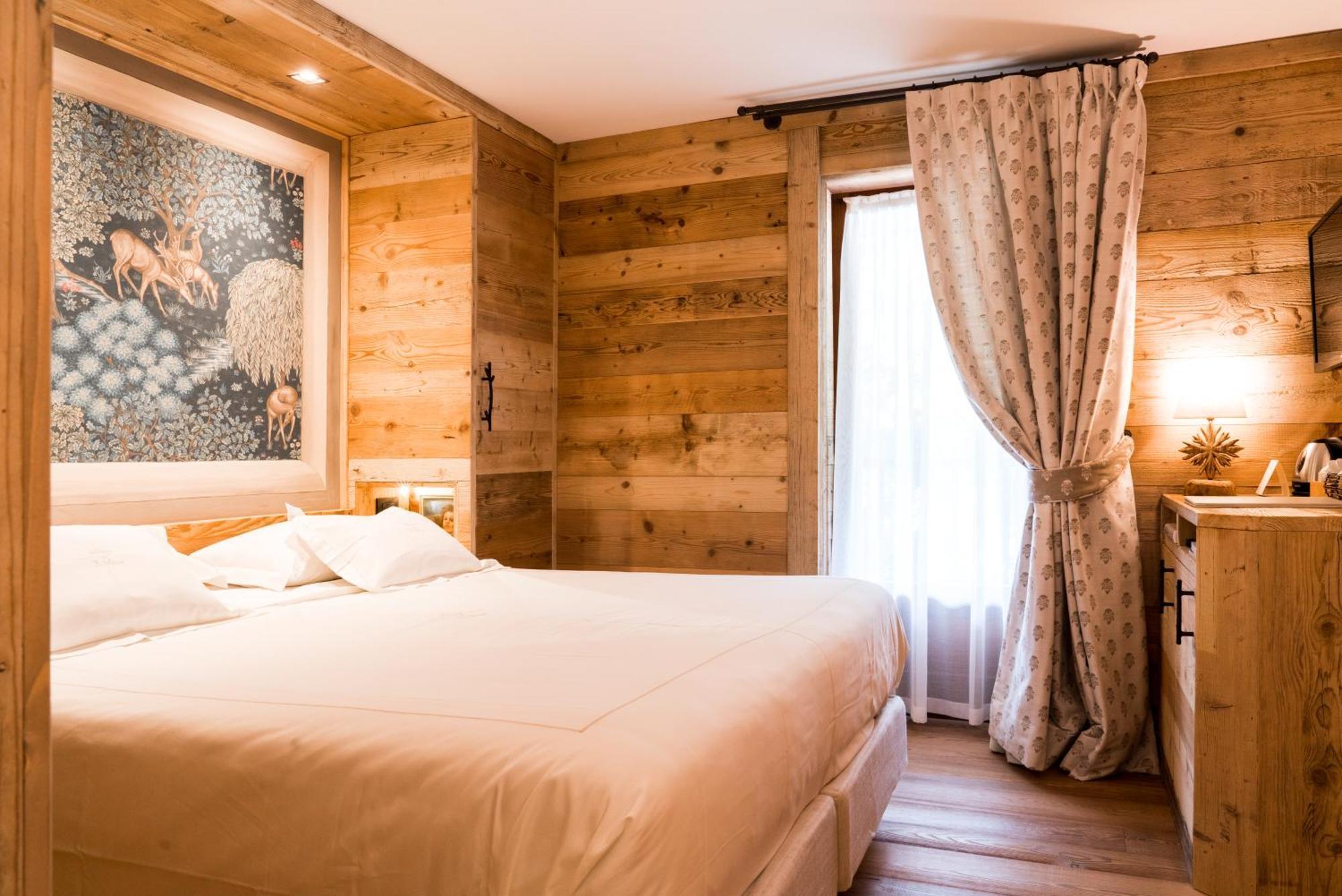 โอแบร์ฌ เดอ ลา แมซง Hotel กูร์มาเยอร์ ภายนอก รูปภาพ