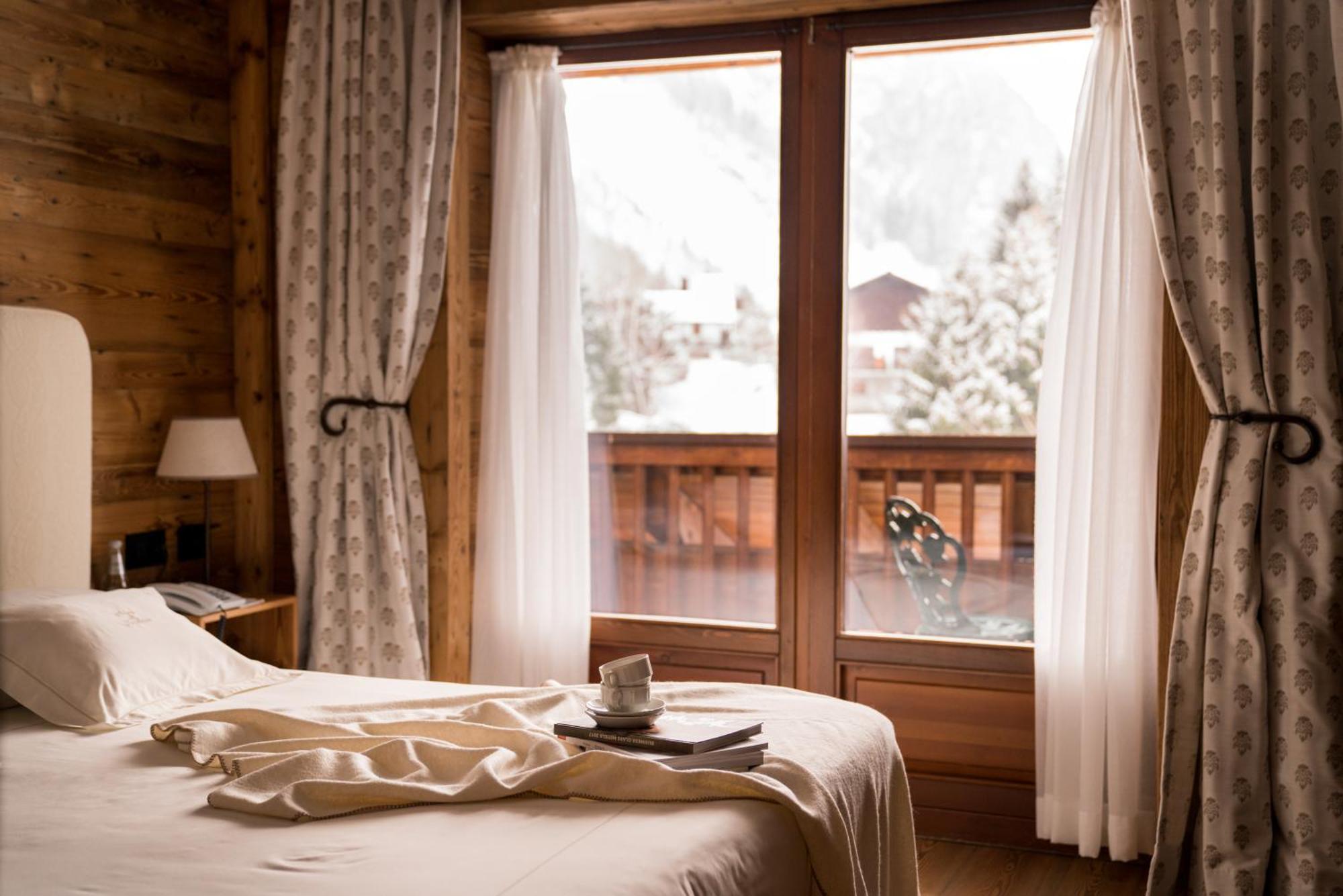โอแบร์ฌ เดอ ลา แมซง Hotel กูร์มาเยอร์ ภายนอก รูปภาพ