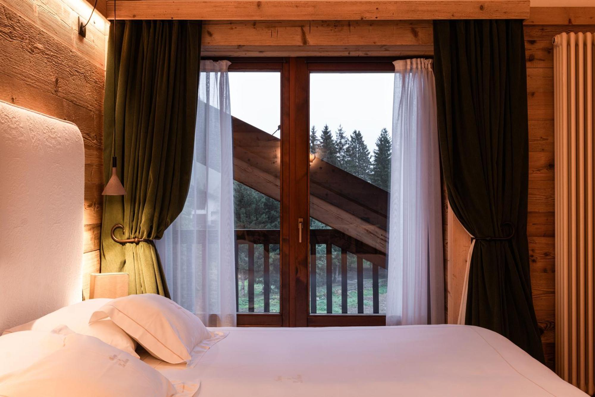 โอแบร์ฌ เดอ ลา แมซง Hotel กูร์มาเยอร์ ภายนอก รูปภาพ