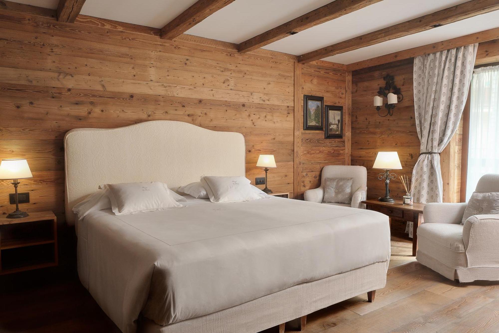 โอแบร์ฌ เดอ ลา แมซง Hotel กูร์มาเยอร์ ภายนอก รูปภาพ