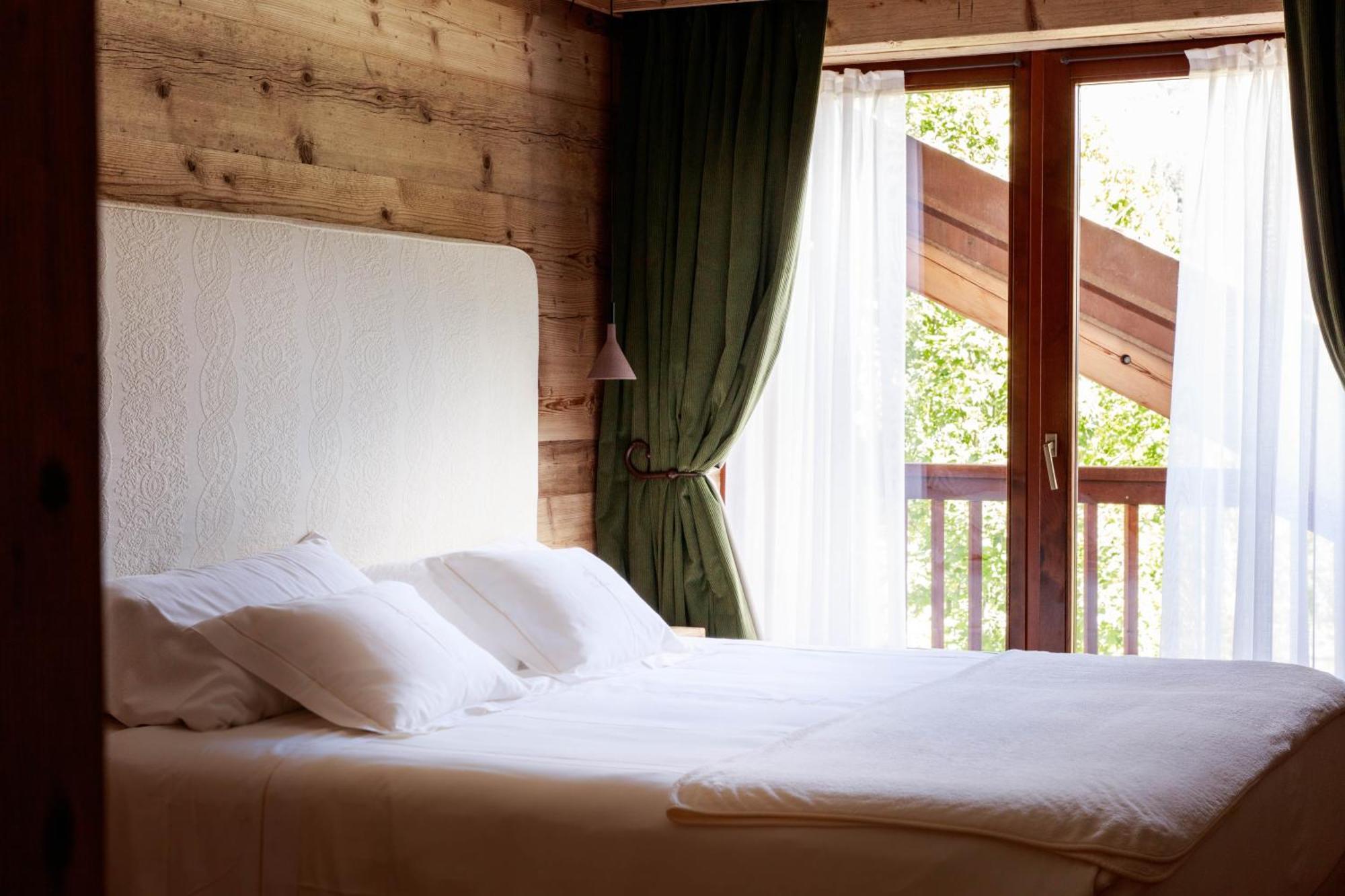 โอแบร์ฌ เดอ ลา แมซง Hotel กูร์มาเยอร์ ภายนอก รูปภาพ